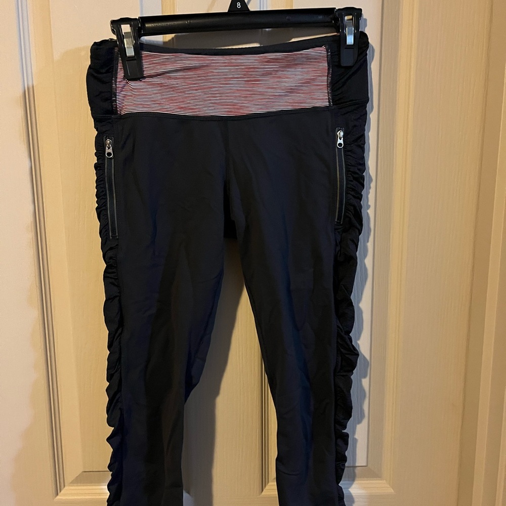Lululemon cropped leggings for women’s, 6